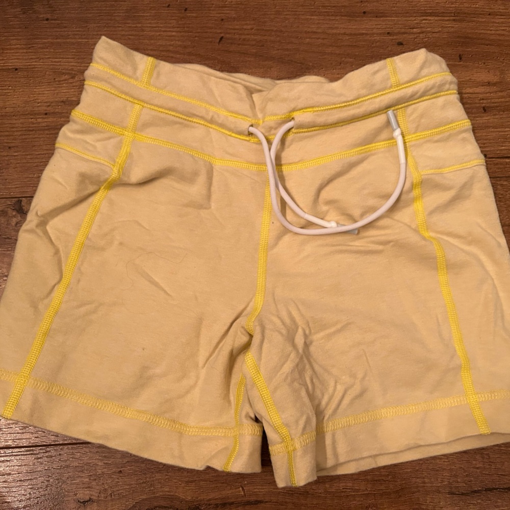 Lulu sweat shorts